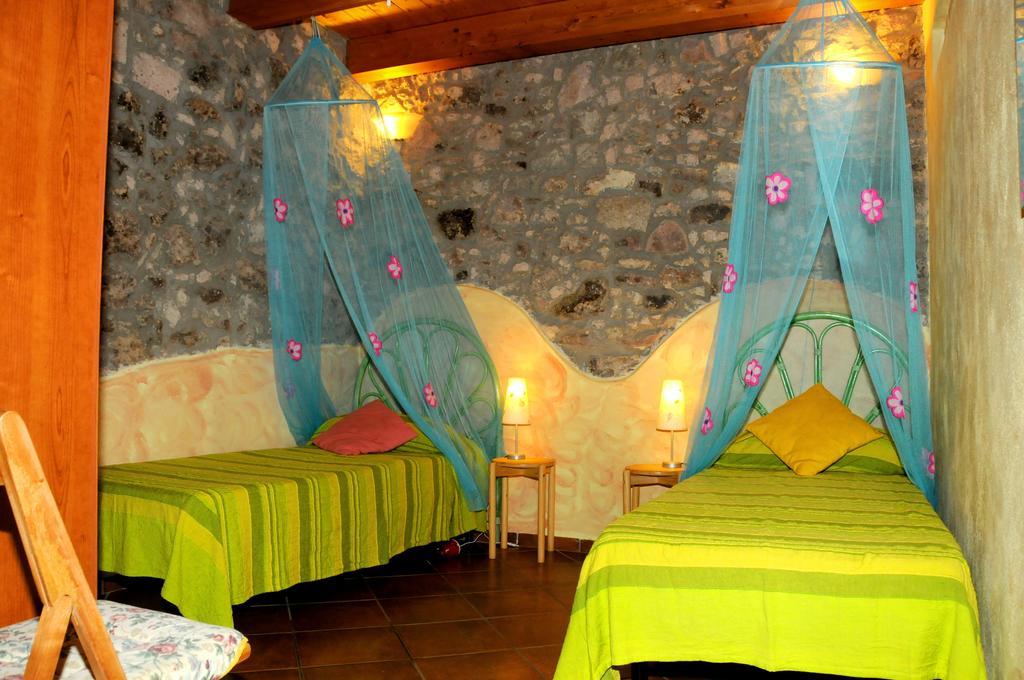 Agriturismo Su'E Lentu Bosa Δωμάτιο φωτογραφία