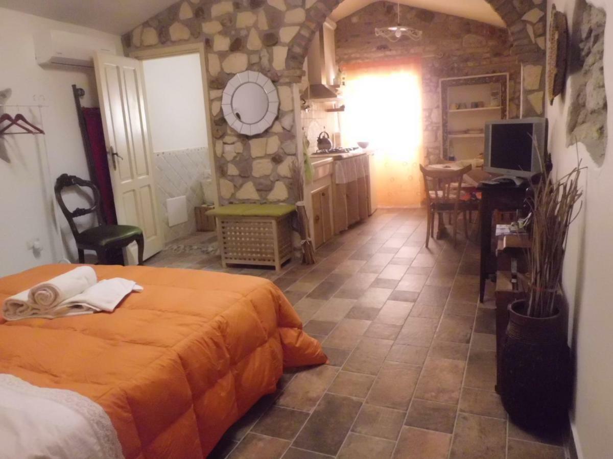 Agriturismo Su'E Lentu Bosa Εξωτερικό φωτογραφία